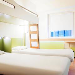 Отель ibis budget Antwerpen Centraal Station комната для гостей фото 2
