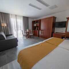 Solana Hotel & Spa Меллиха комната для гостей фото 3