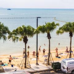 Отель BarFly Pattaya пляж