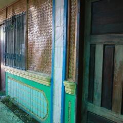 Отель Dhayne Bed and Breakfast - Hostel Филиппины, Пуэрто-Принцеса - отзывы, цены и фото номеров - забронировать отель Dhayne Bed and Breakfast - Hostel онлайн бассейн