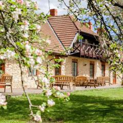 Karlamuiza Country Hotel