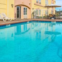 Отель La Quinta Inn & Suites Vicksburg бассейн фото 2