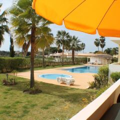 Апартаменты Apartment With 2 Bedrooms in Albufeira, With Pool Access, Enclosed Gar балкон