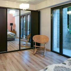 Eastern Style Modern w Parking & Jacuzzi Израиль, Иерусалим - отзывы, цены и фото номеров - забронировать отель Eastern Style Modern w Parking & Jacuzzi онлайн балкон