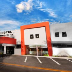 Hotel Puerta Del Sol Guadalajara парковка
