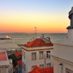 Отель Find Me...Alfama, old quarter Португалия, Лиссабон - отзывы, цены и фото номеров - забронировать отель Find Me...Alfama, old quarter онлайн пляж