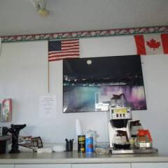 Отель Knights Inn Niagara Falls Near IAG Airport США, Ниагара-Фолс - отзывы, цены и фото номеров - забронировать отель Knights Inn Niagara Falls Near IAG Airport онлайн гостиничный бар