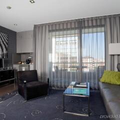 Отель Ac Victoria Suites By Marriott Барселона комната для гостей