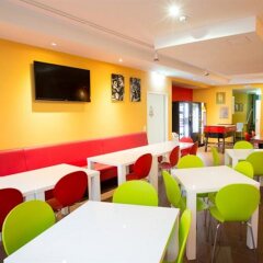 Отель a&t Holiday Hostel Австрия, Вена - 9 отзывов об отеле, цены и фото номеров - забронировать отель a&t Holiday Hostel онлайн питание