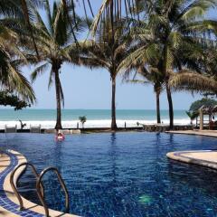 Отель Noble House Beach Resort бассейн фото 2