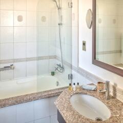 Отель Dream Inn Dubai - Royal Palm Beach Villa ванная