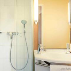 Отель ibis Paris Coeur d'Orly Airport ванная