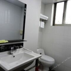 Отель 8 Inn (Dongguan Houjie Dongfeng Road) ванная