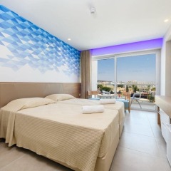 Tasia Maris Seasons Hotel - Adults Only комната для гостей
