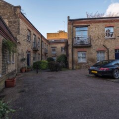Отель Modern mews home in Kings Cross парковка