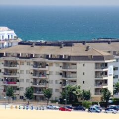 Aqua Hotel Montagut Suites пляж