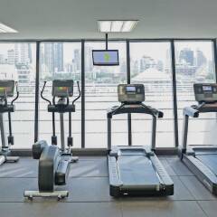 Отель AVANI Atrium Bangkok фитнесс-зал