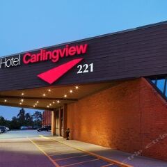 Отель Carlingview Toronto Airport Канада, Торонто - отзывы, цены и фото номеров - забронировать отель Carlingview Toronto Airport онлайн вид на фасад