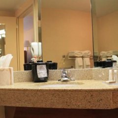 Отель Clarion Pointe near Medical Center США, Сан-Антонио - отзывы, цены и фото номеров - забронировать отель Clarion Pointe near Medical Center онлайн ванная