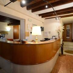 Hotel Iris Venice интерьер отеля фото 4