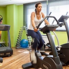 Отель Courtyard by Marriott Toulouse Airport Франция, Тулуза - отзывы, цены и фото номеров - забронировать отель Courtyard by Marriott Toulouse Airport онлайн фитнесс-зал фото 3