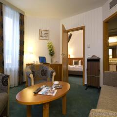 The Three Corners Hotel Art комната для гостей