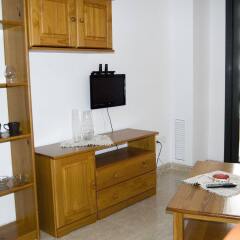 Отель Apartaments AR Eton Испания, Льорет-де-Мар - отзывы, цены и фото номеров - забронировать отель Apartaments AR Eton онлайн комната для гостей фото 5
