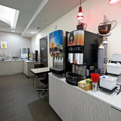 Отель Best Western Airport Inn & Suites питание