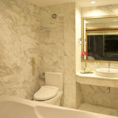 Отель Hilton Garden Inn Hanoi ванная фото 2