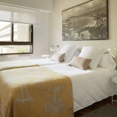 Отель Duke Apartment by FeelFree Rentals Испания, Сан-Себастьян - отзывы, цены и фото номеров - забронировать отель Duke Apartment by FeelFree Rentals онлайн комната для гостей фото 2