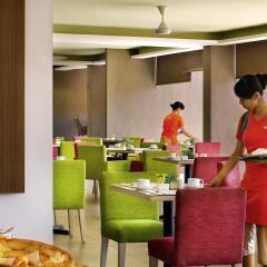 Отель Ibis Styles Bali Benoa питание
