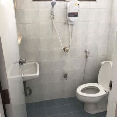 Отель Tat Residence Бангкок ванная