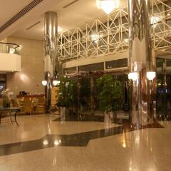 Avari Dubai Hotel гостиничный бар