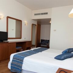 Iliada Beach Hotel комната для гостей