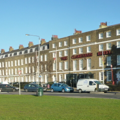 The Clarendon Hotel парковка