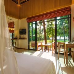 Отель The Mangrove Panwa Phuket Resort комната для гостей