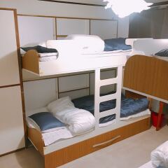 Lux Guesthouse - Hostel комната для гостей фото 4