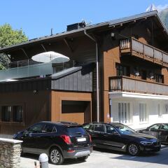 Отель Chalet Whymper парковка
