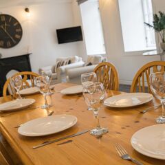 Апартаменты Royal Mile 5 BR Apartment nr Castle Эдинбург в номере