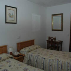 Отель Hostal Gabino комната для гостей
