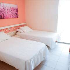 Отель Hostal Isla Playa Испания, Арнуэро - отзывы, цены и фото номеров - забронировать отель Hostal Isla Playa онлайн комната для гостей фото 3