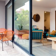 Отель Colorful and Artsy 3BR 2BA Apt in Roma Norte Мехико фото 12
