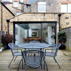 Отель Highbury Dream House