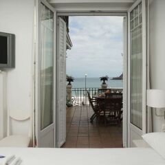 Отель Breathtaking Views From Terrace in Luxury Apartment Испания, Сан-Себастьян - отзывы, цены и фото номеров - забронировать отель Breathtaking Views From Terrace in Luxury Apartment онлайн балкон