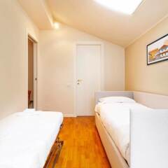 Отель Classy Milanese Stay Near Sforza Castle Милан комната для гостей