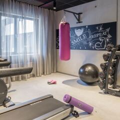 Отель Moxy Glasgow Merchant City Великобритания, Глазго - отзывы, цены и фото номеров - забронировать отель Moxy Glasgow Merchant City онлайн фитнесс-зал фото 3