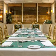 Отель Holiday Inn Lisbon