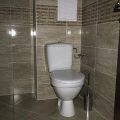 Отель Radina Family Hotel Болгария, Равда - отзывы, цены и фото номеров - забронировать отель Radina Family Hotel онлайн ванная