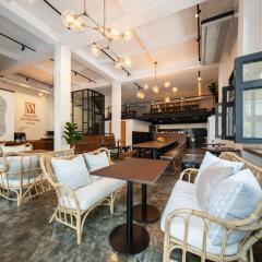 Warm Window Silom - Hostel Бангкок гостиничный бар