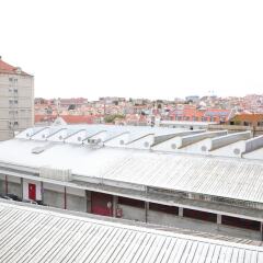 Отель Sunny Lisbon - Guesthouse and Residence парковка